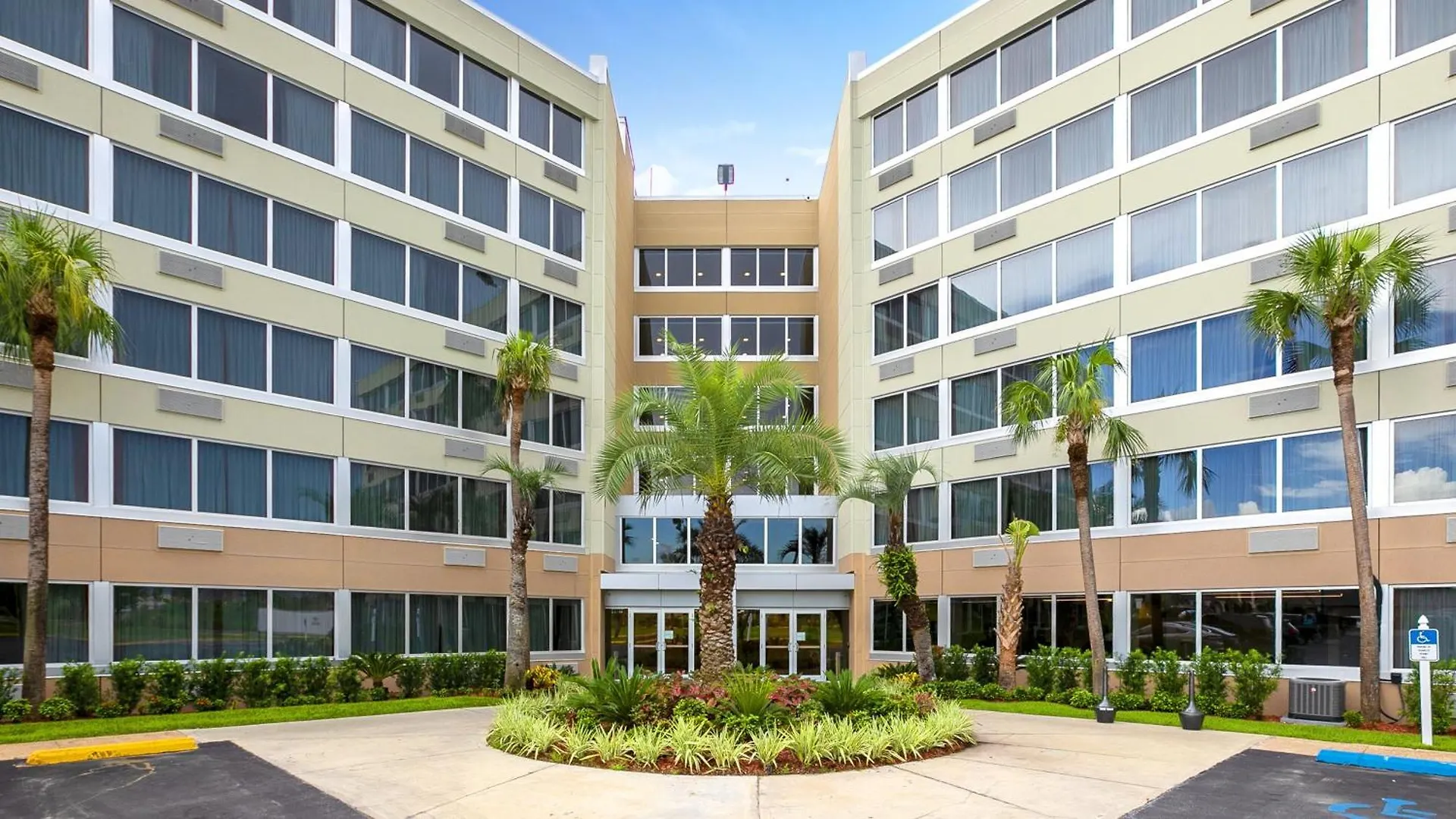 4 Top-Rated Resorts Close to Truesdell Park Panama City