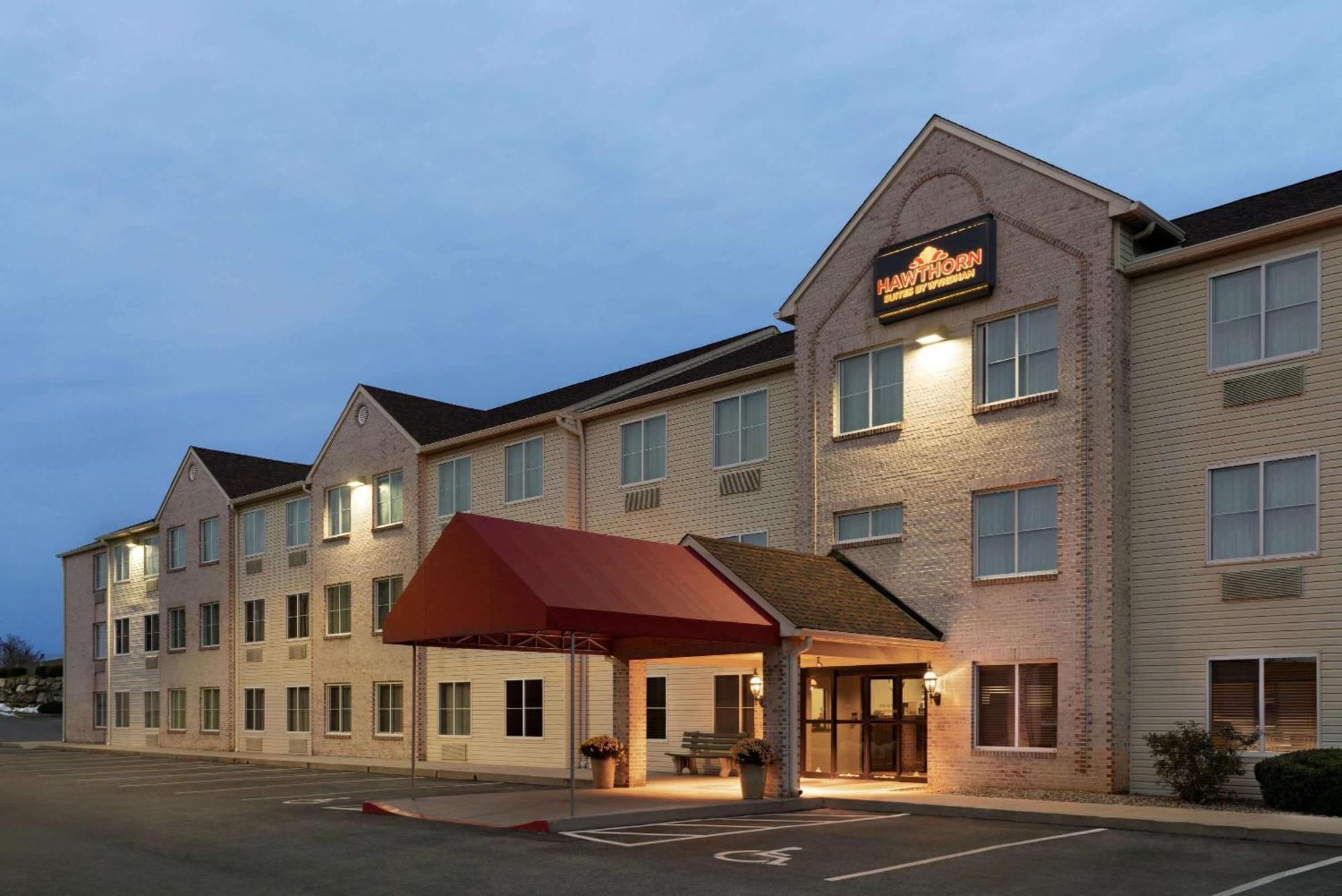 Staying Near Franklin & Marshall: 5 Budget Hotels Compared